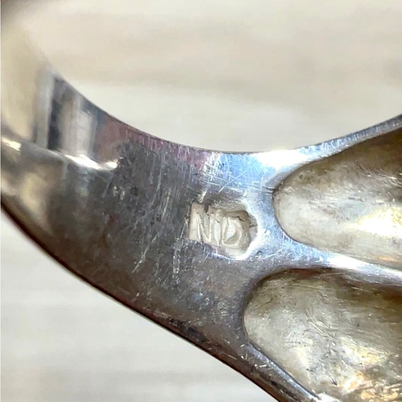 Vintage Designer (ND) Heavy Sterling Silver Triple Sculpted Dome Ring, Size 8 - Picture 7 of 10